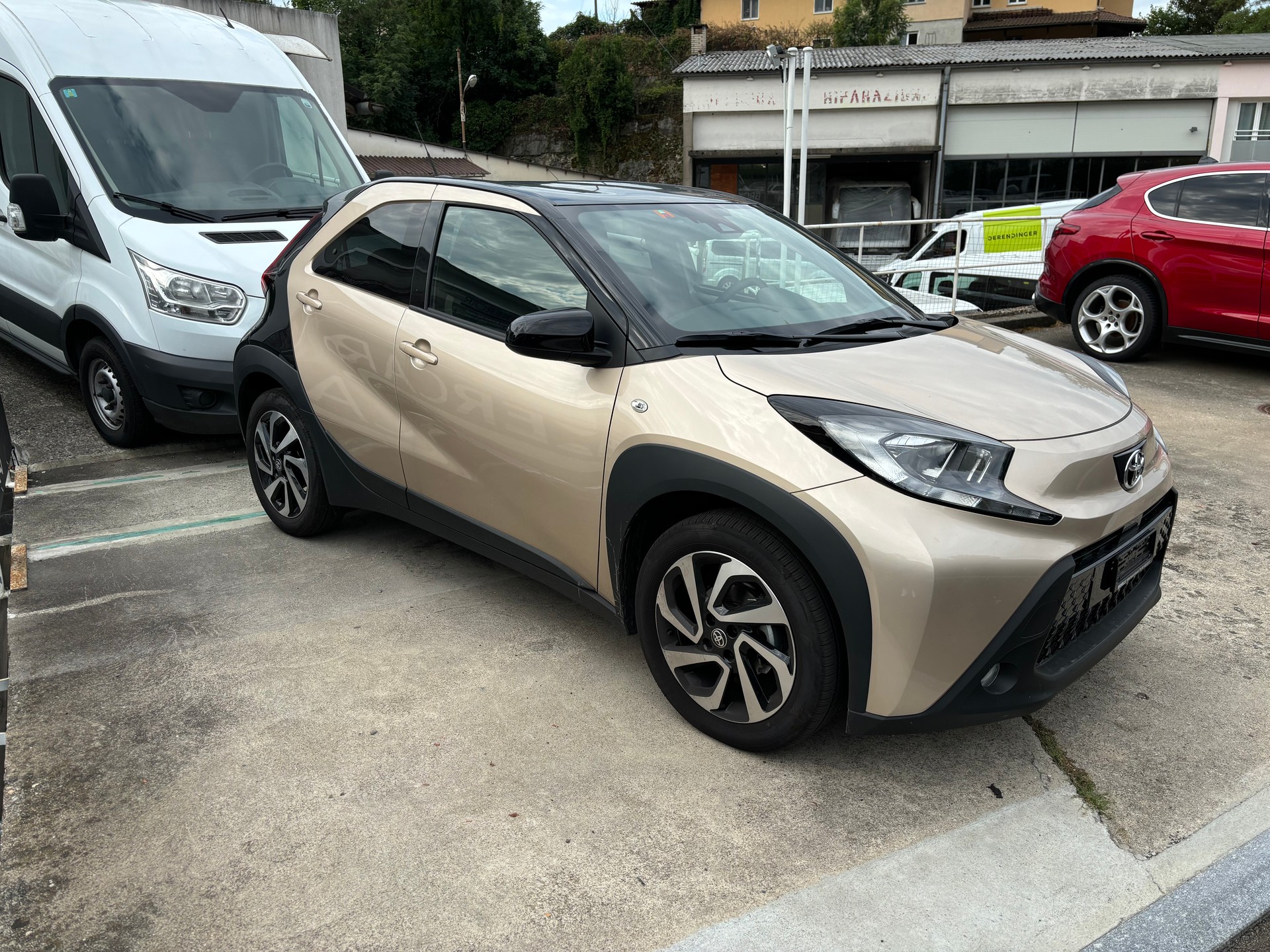 TOYOTA Aygo X 1.0 VVT-i Trend-image-2