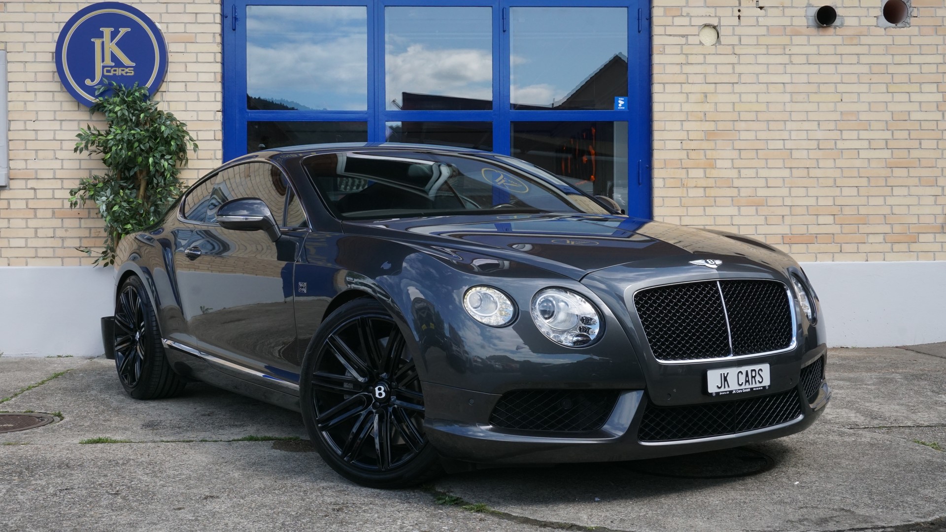 BENTLEY Continental GT 4.0 V8-image-0