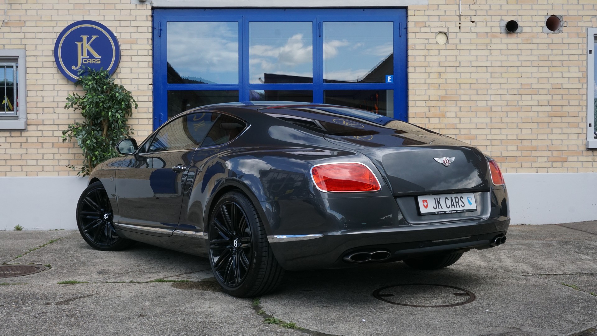 BENTLEY Continental GT 4.0 V8-image-7