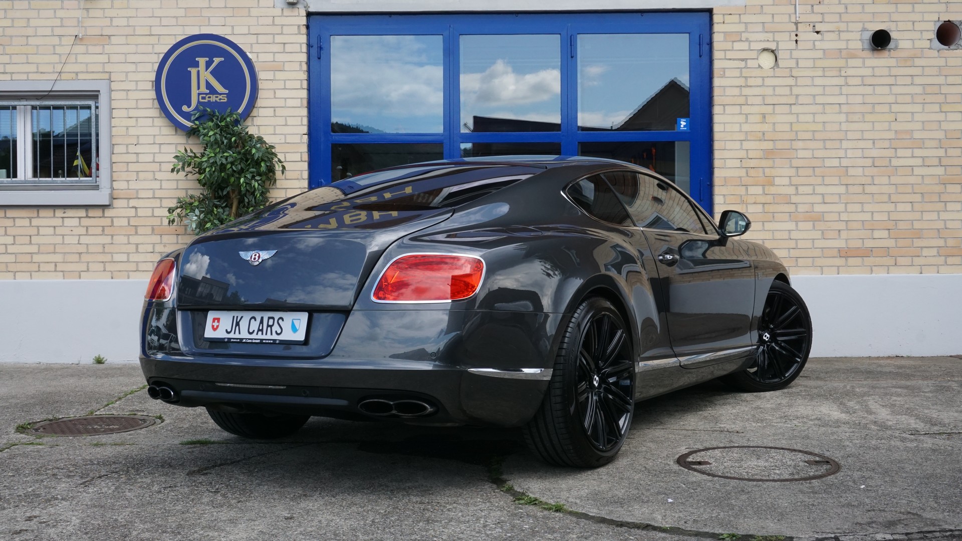 BENTLEY Continental GT 4.0 V8-image-6