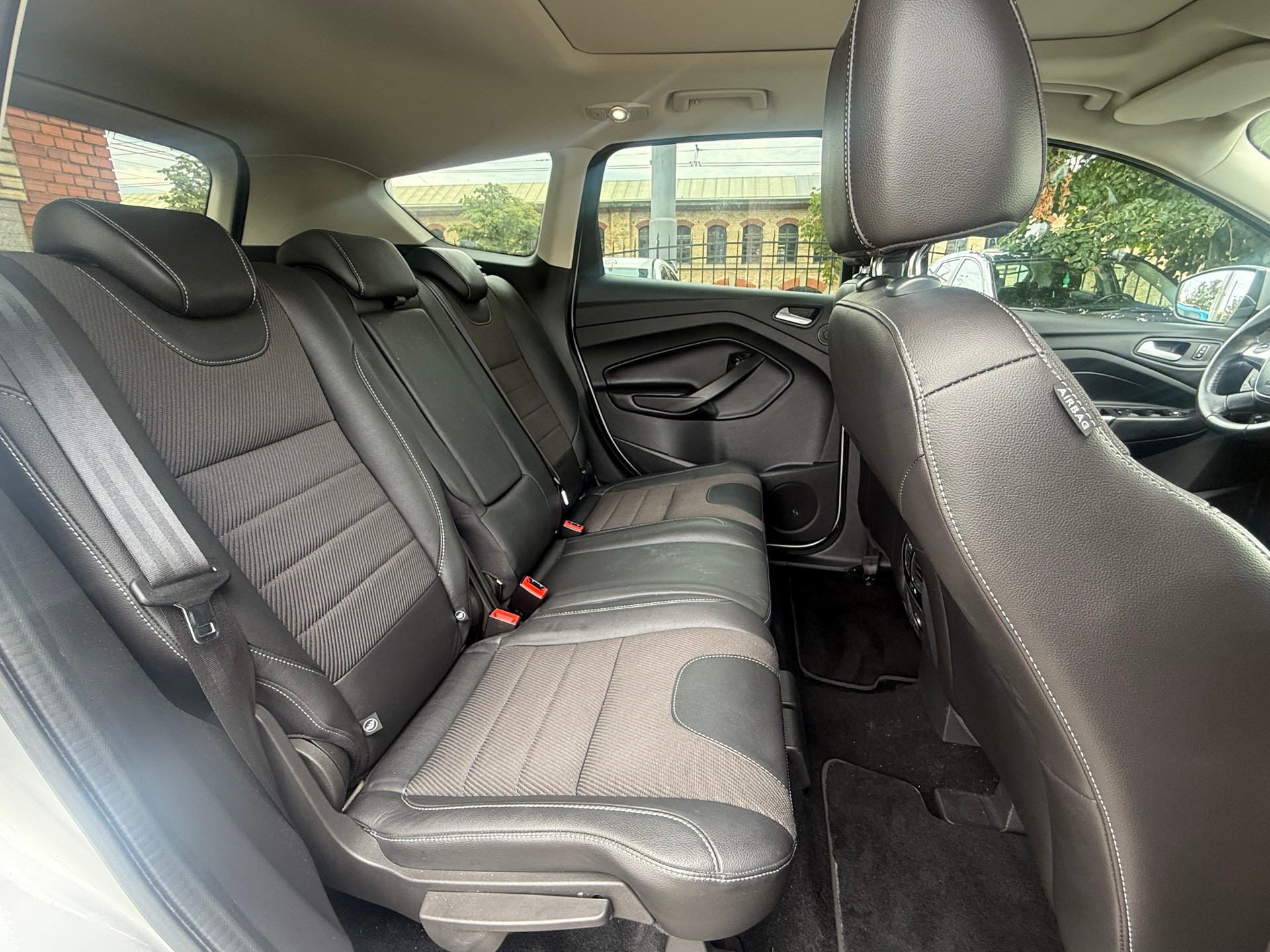 FORD Kuga 1.6 SCTi Titanium 4WD Automatic-image-14