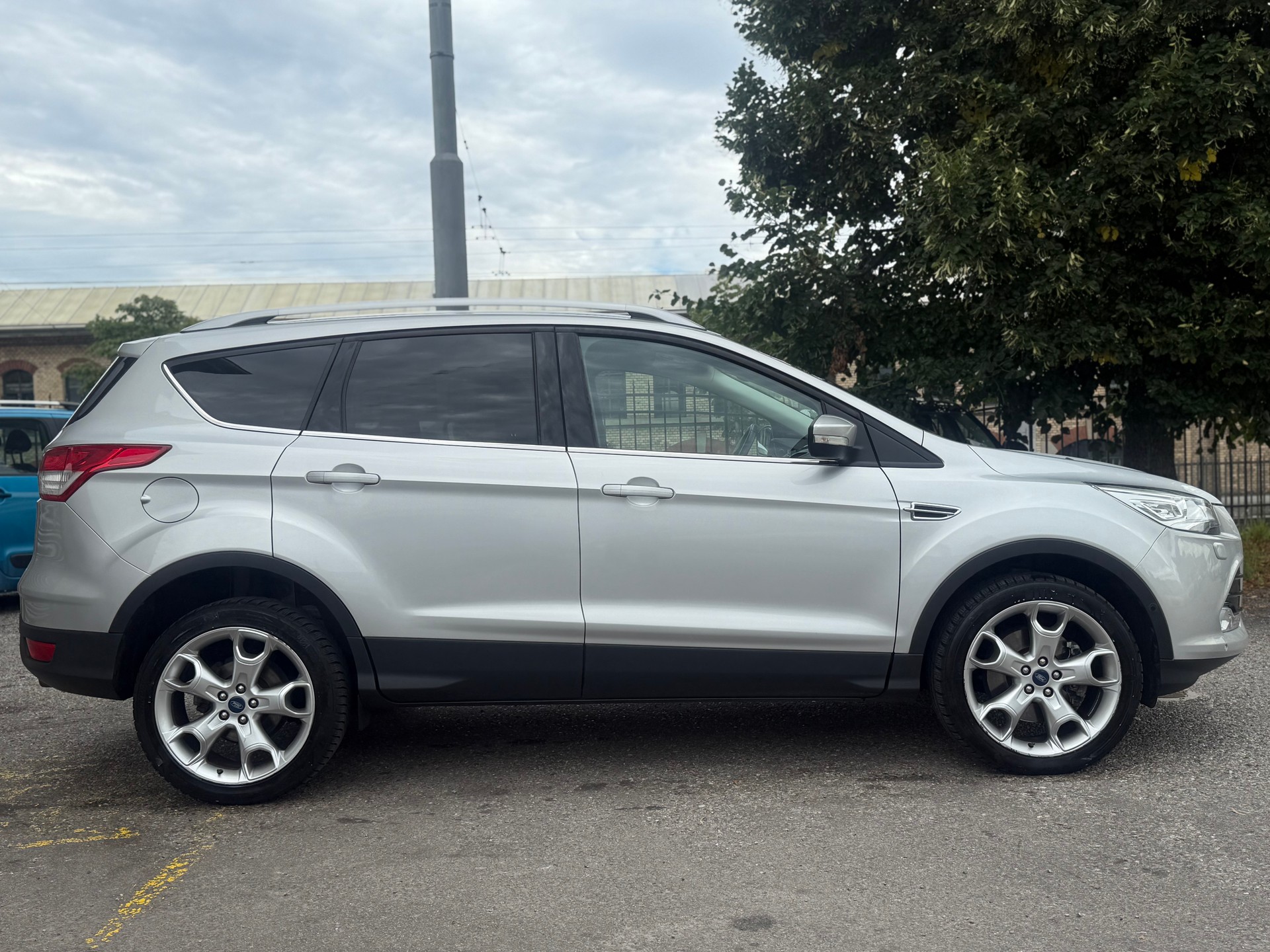 FORD Kuga 1.6 SCTi Titanium 4WD Automatic-image-3