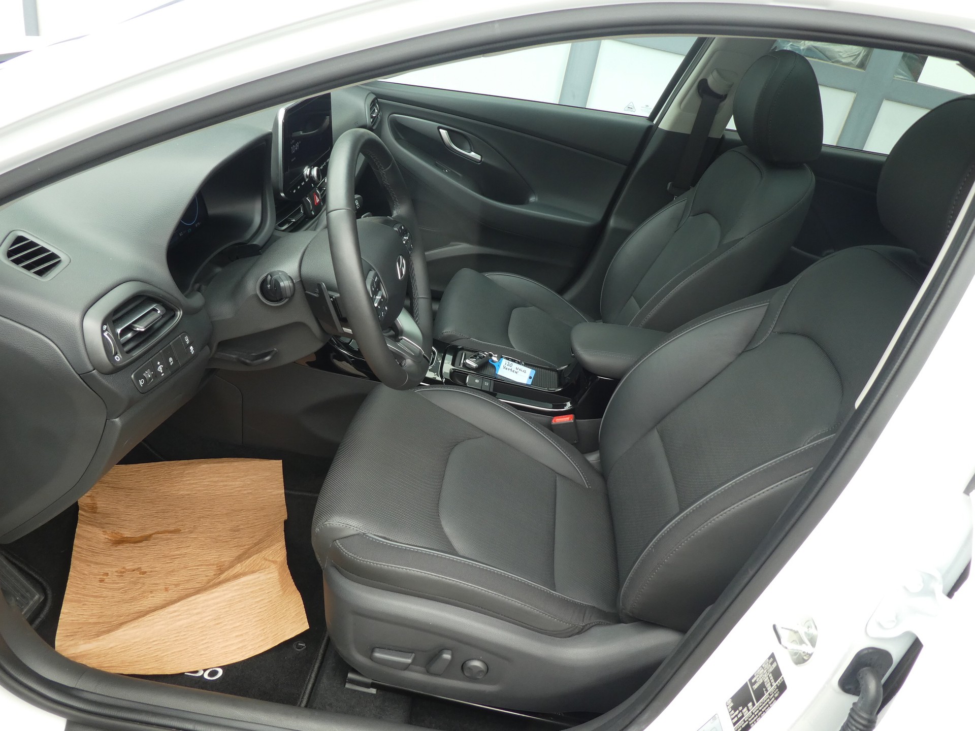 HYUNDAI i30 Wagon 1.5 T-GDi Vertex 48V MH DCT-image-9