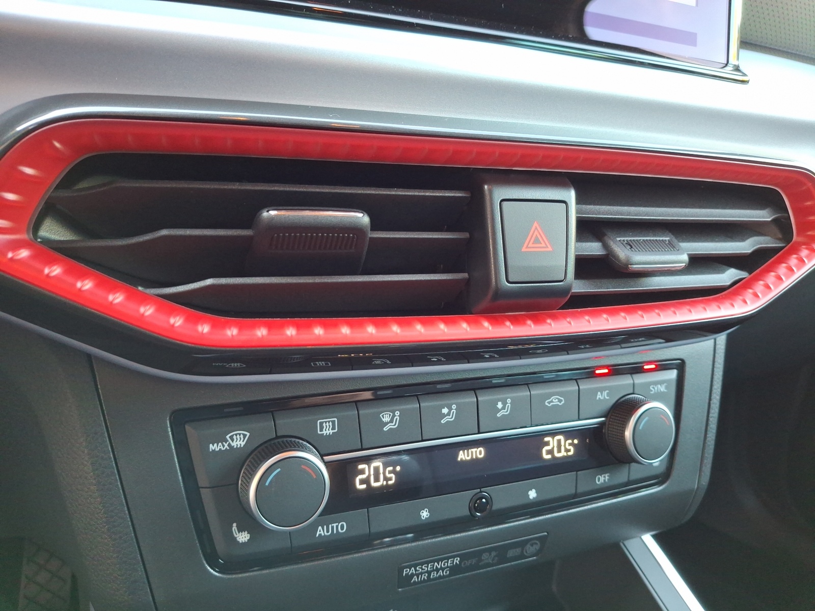 SEAT Arona 1.0 TSI Eco Move FR-image-14