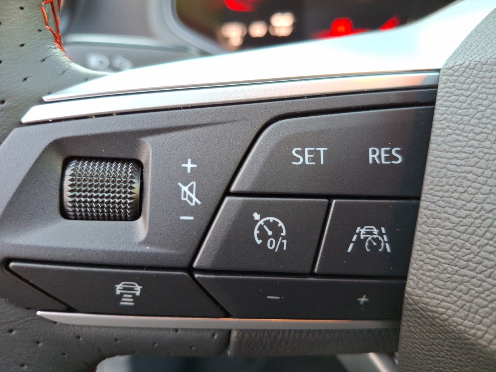 SEAT Arona 1.0 TSI Eco Move FR-image-13