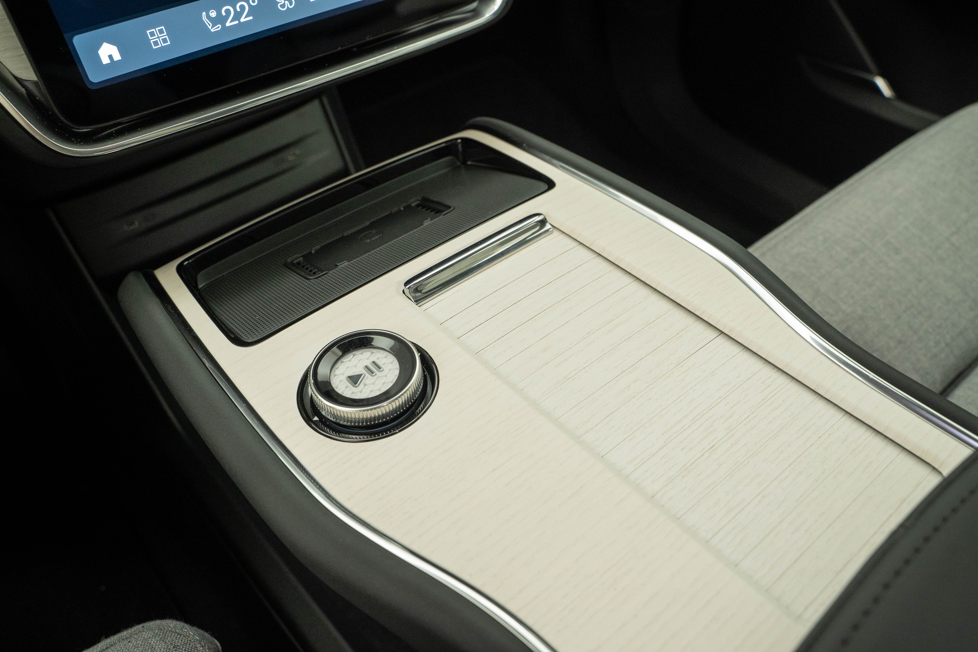 VOLVO EX90 Twin Performance Ultra AWD-image-12
