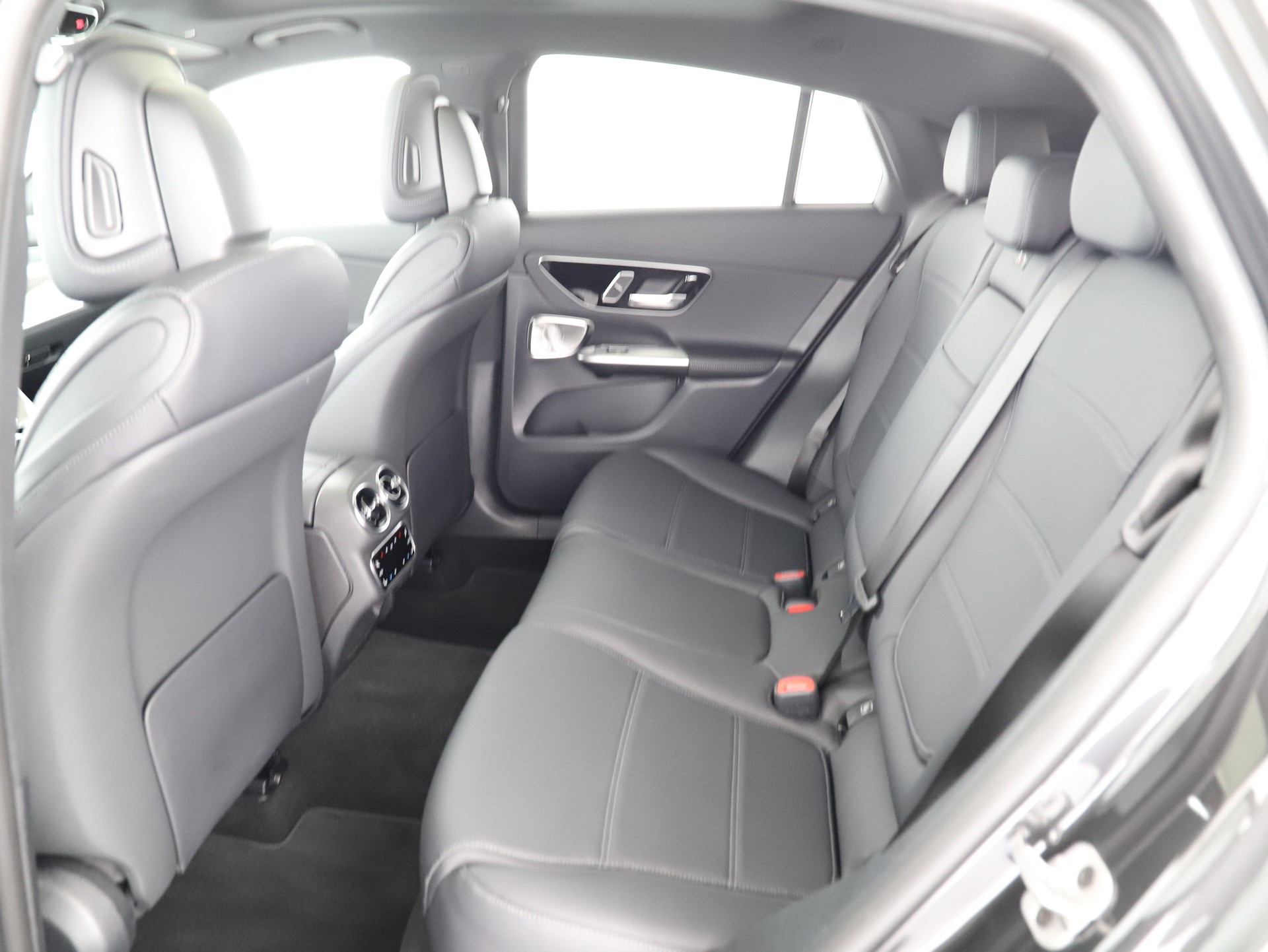 MERCEDES-BENZ GLC Coupé 300 d 4M 9G-T-image-9