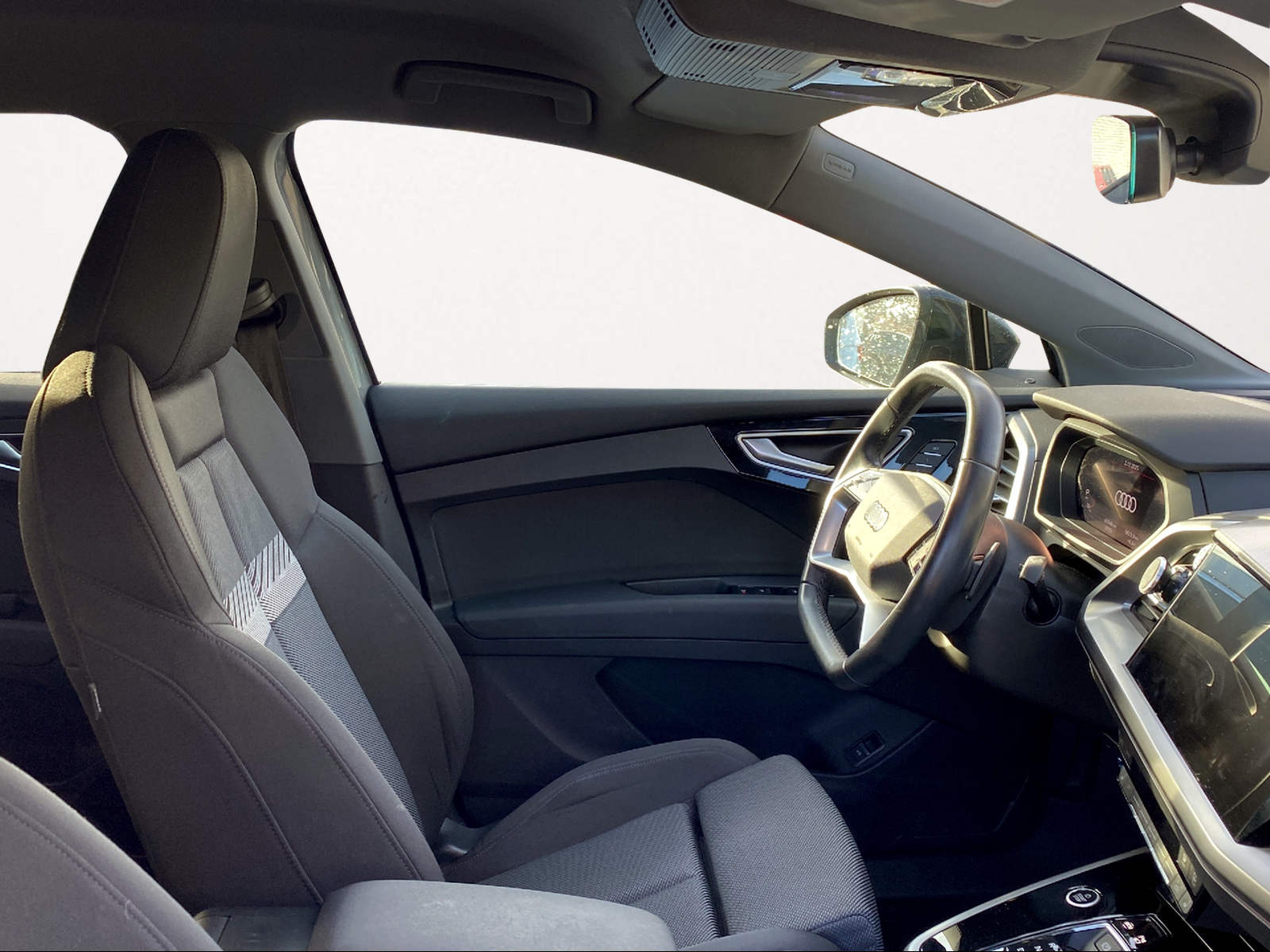 AUDI Q4 e-tron 35-image-8
