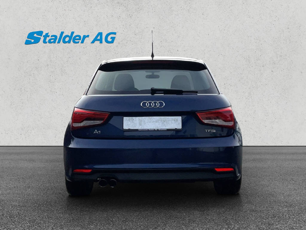 AUDI A1 Sportback 1.4 TFSI COD S-Tronic-image-4