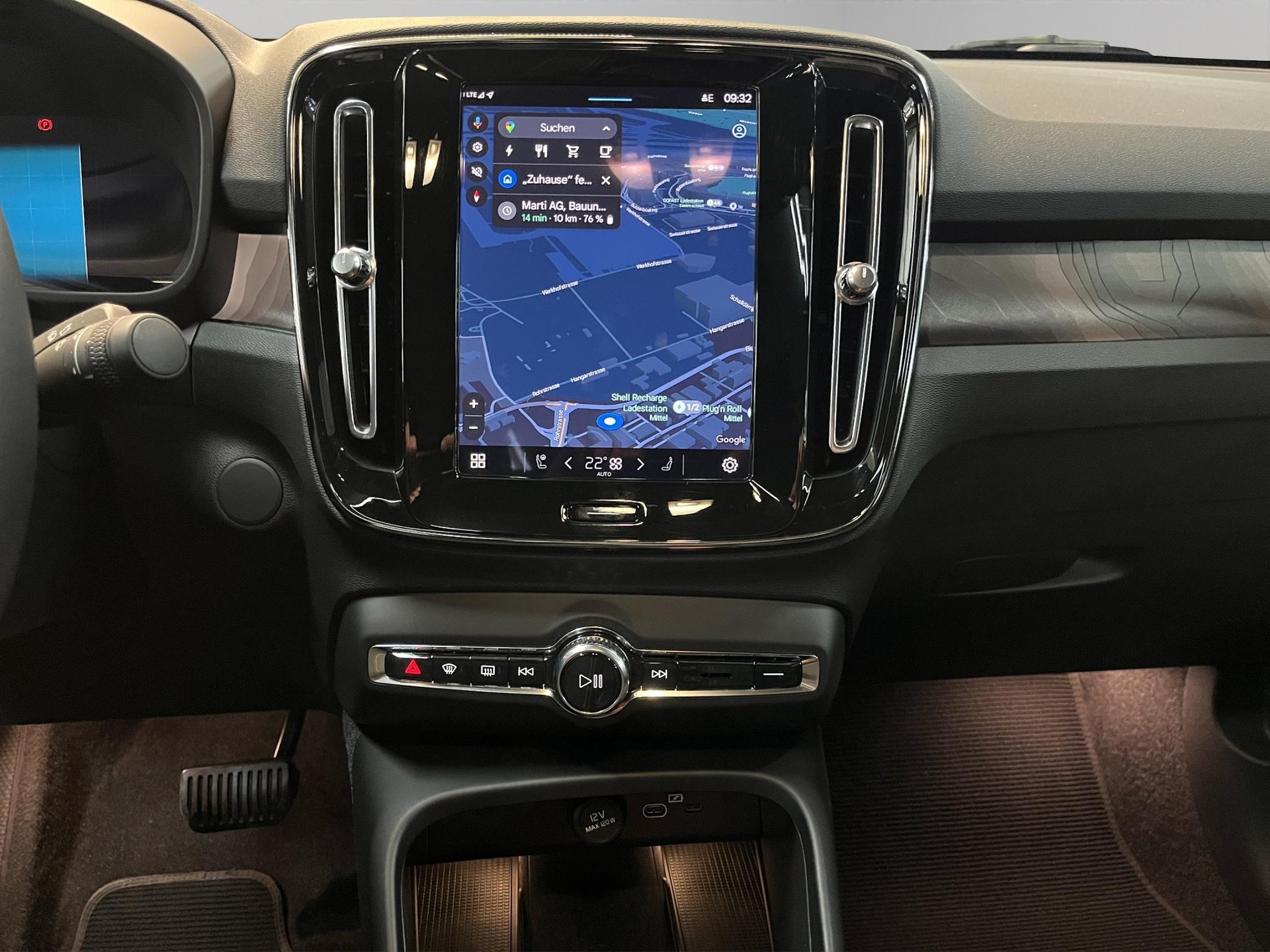 VOLVO C40 P8 Twin Recharge Ultimate AWD-image-10
