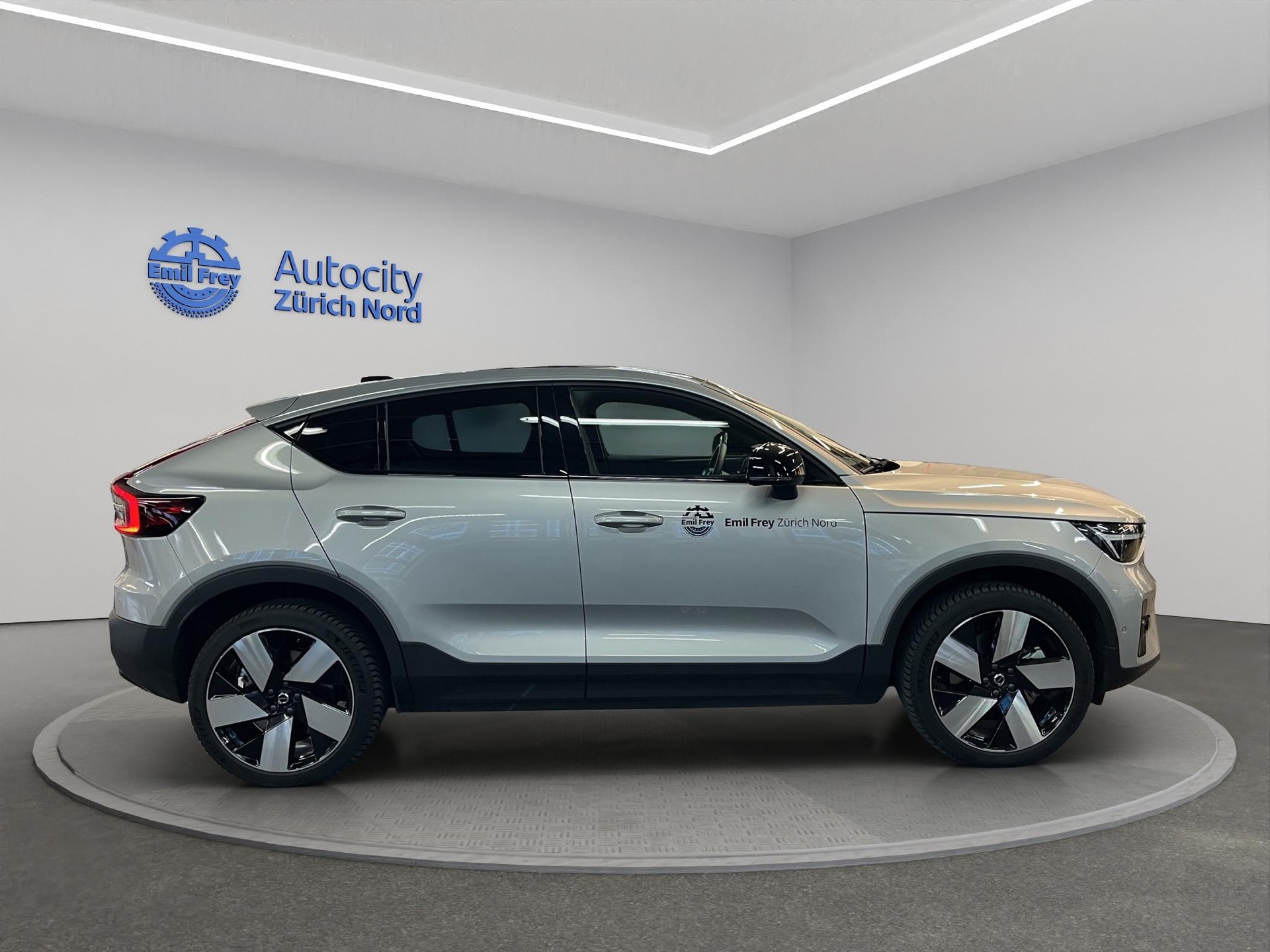 VOLVO C40 P8 Twin Recharge Ultimate AWD-image-5