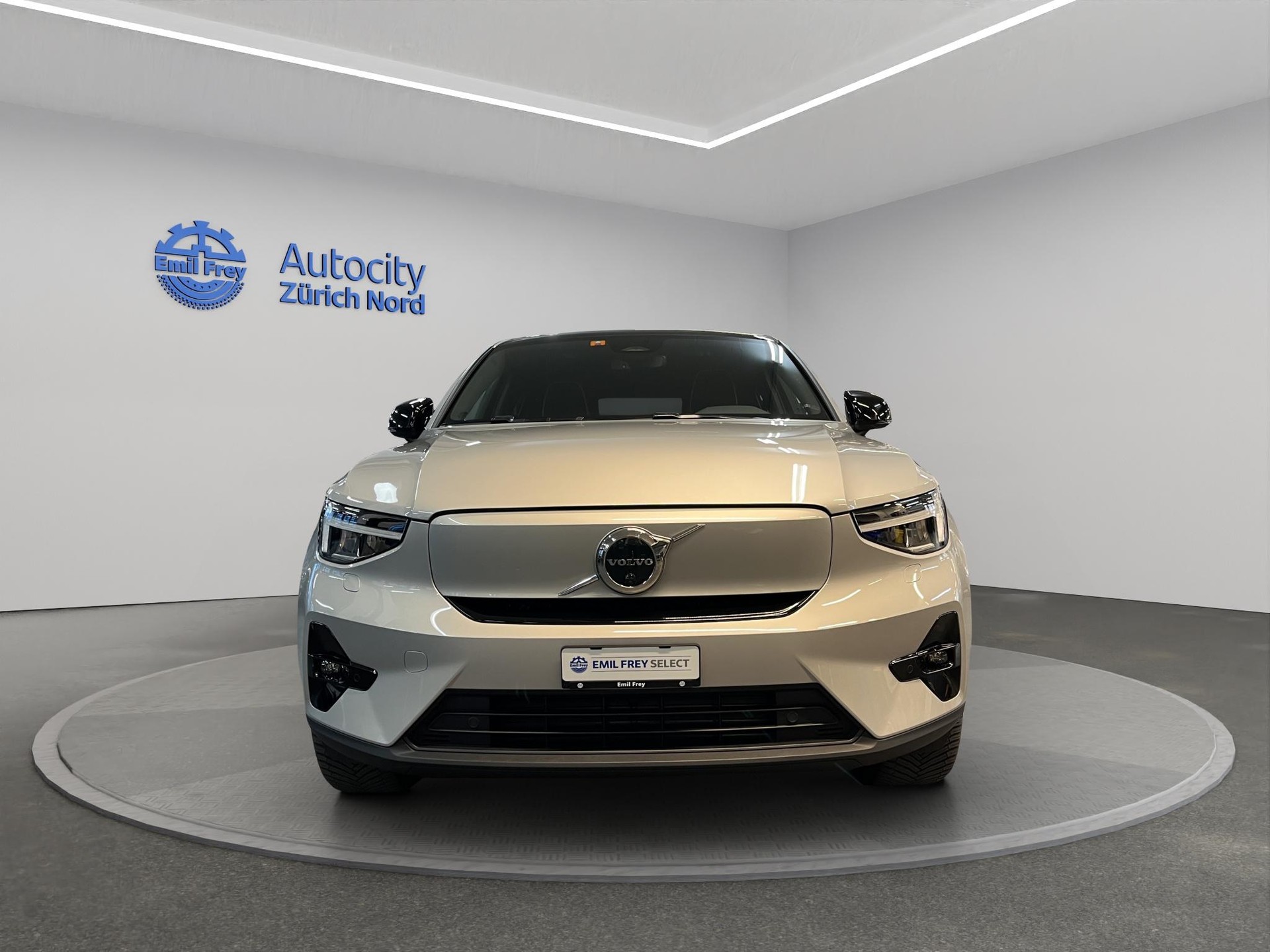 VOLVO C40 P8 Twin Recharge Ultimate AWD-image-1