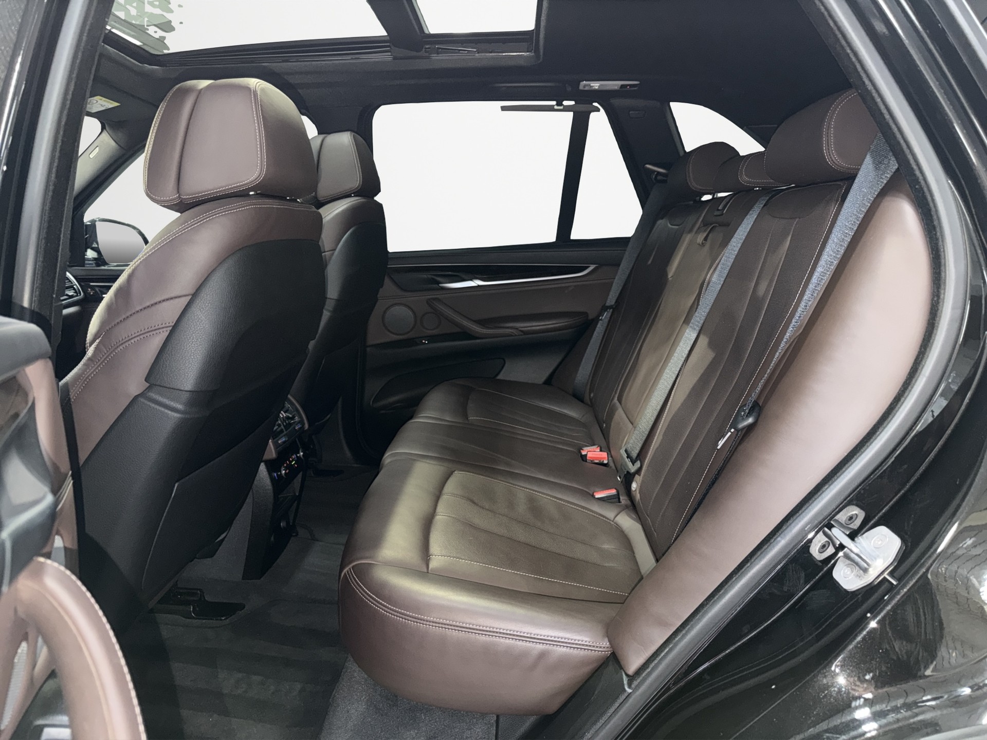 BMW X5 xDrive 40d Steptronic-image-12