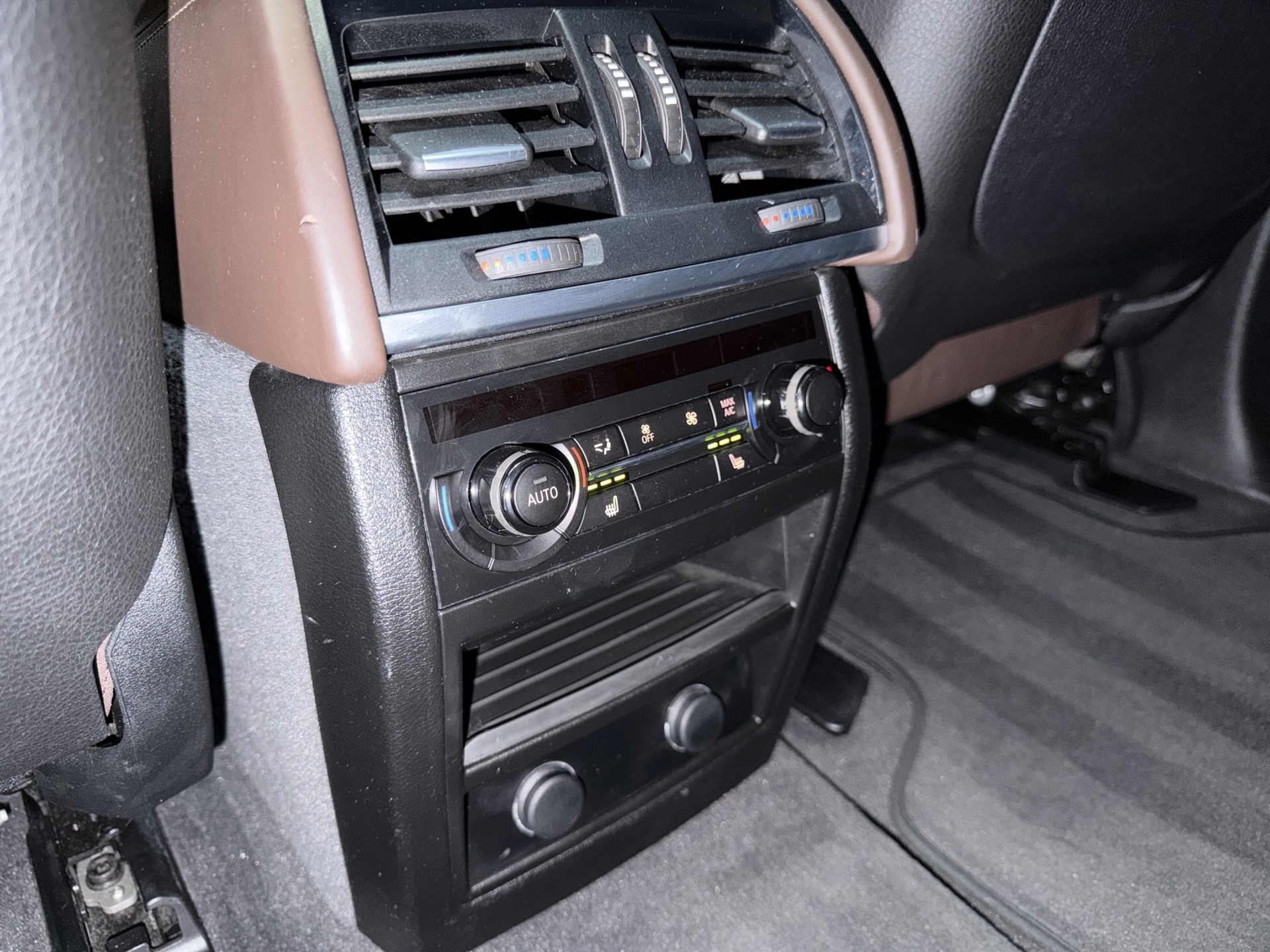 BMW X5 xDrive 40d Steptronic-image-15