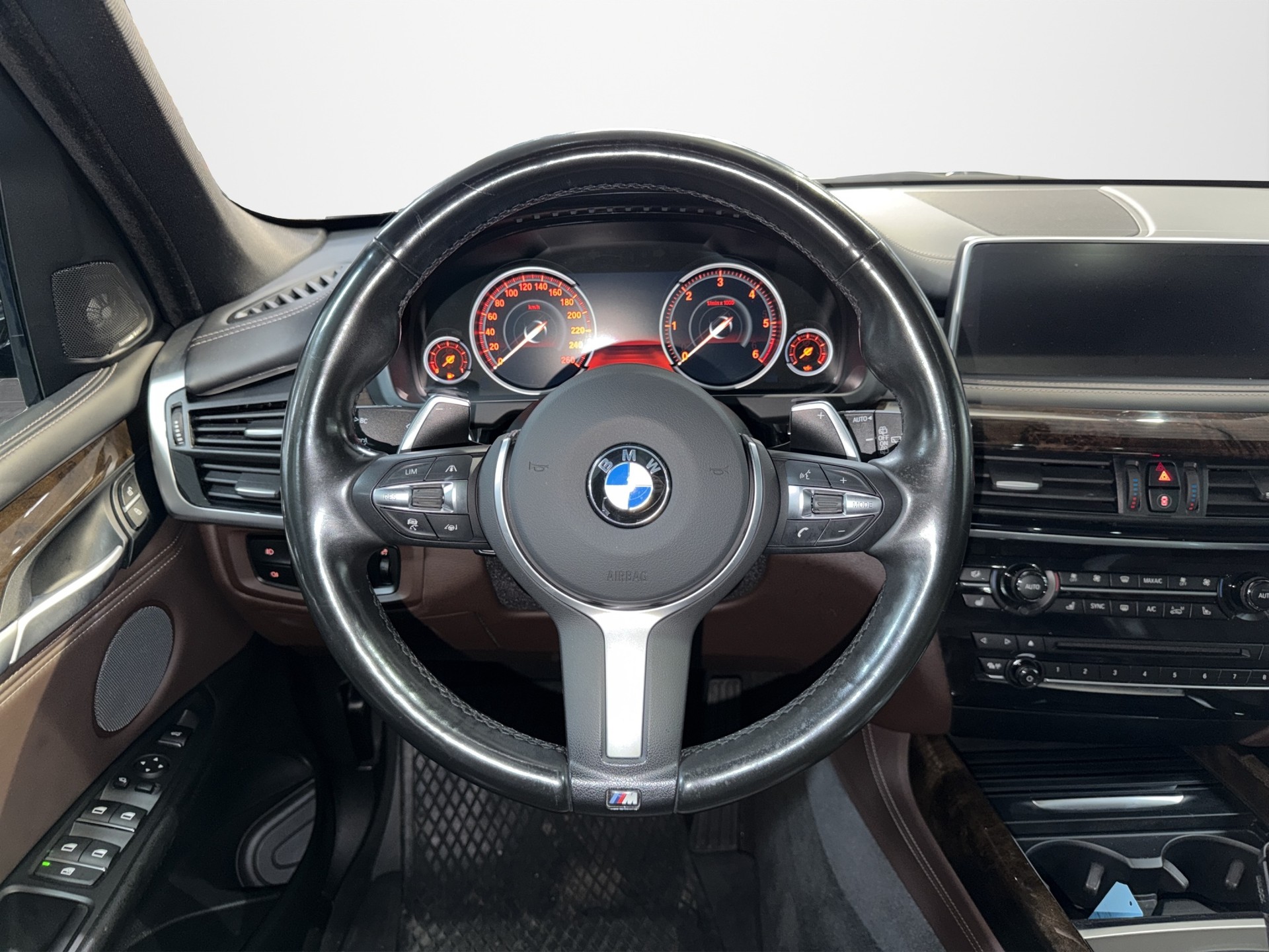 BMW X5 xDrive 40d Steptronic-image-9