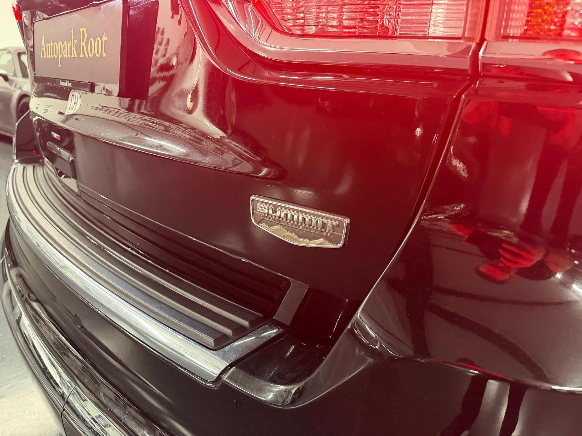 JEEP Grand Cherokee 3.0 CRD Summit Automatic-image-18