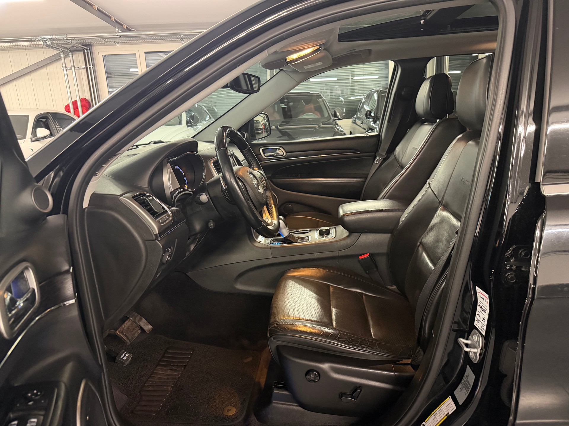 JEEP Grand Cherokee 3.0 CRD Summit Automatic-image-14