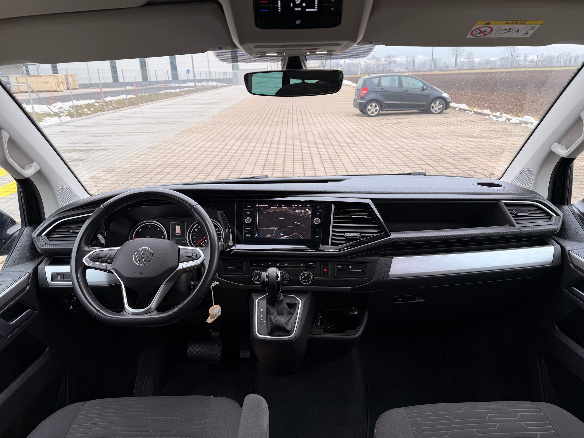 VW T6.1 Multivan 2.0 Bi-TDI Comfortline 4Motion DSG-image-9