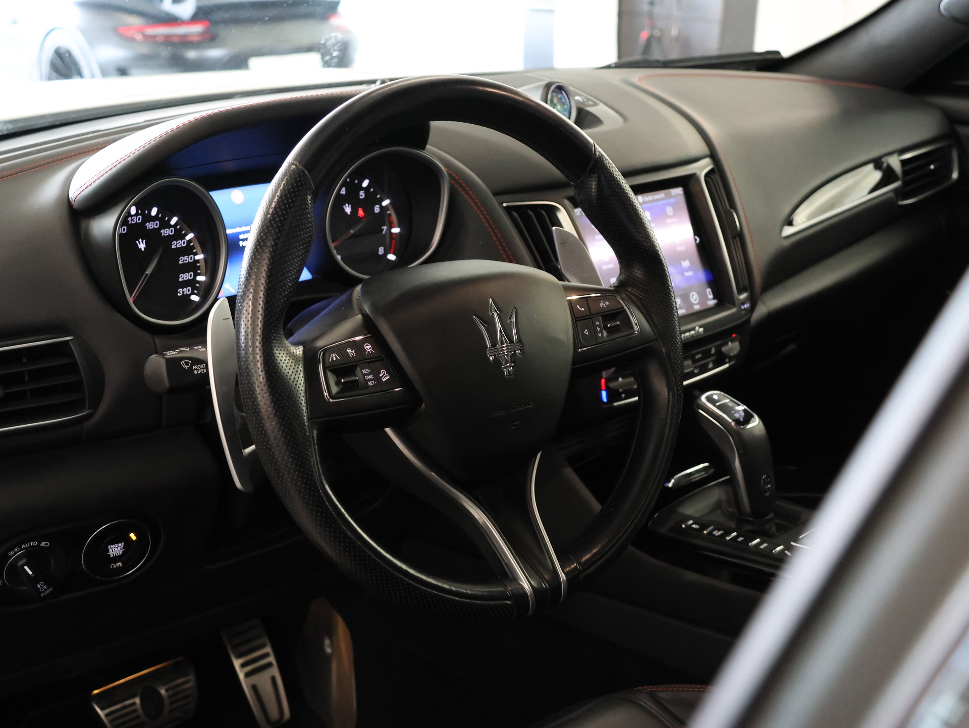 MASERATI Levante S 3.0 V6 Automatica * Facelift *Harman/Kardon Soundsystem* *Panoramadach* *Surround View Camera* *Softclose*-image-19
