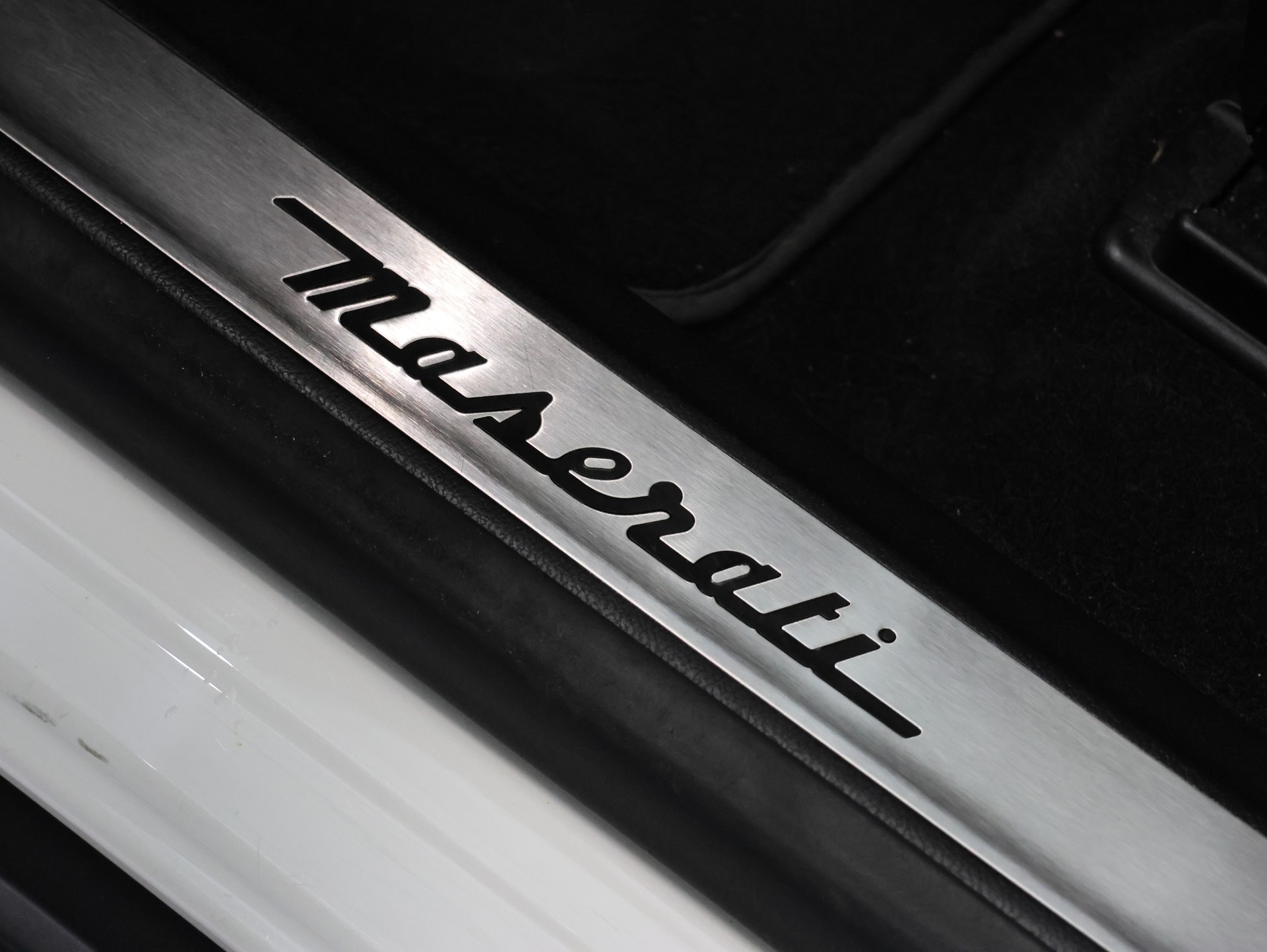 MASERATI Levante S 3.0 V6 Automatica * Facelift *Harman/Kardon Soundsystem* *Panoramadach* *Surround View Camera* *Softclose*-image-20