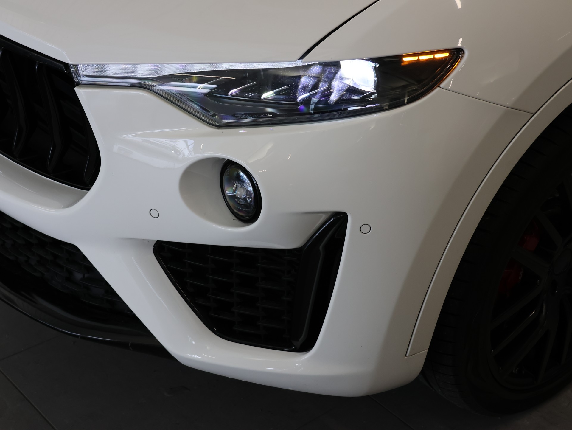 MASERATI Levante S 3.0 V6 Automatica * Facelift *Harman/Kardon Soundsystem* *Panoramadach* *Surround View Camera* *Softclose*-image-9
