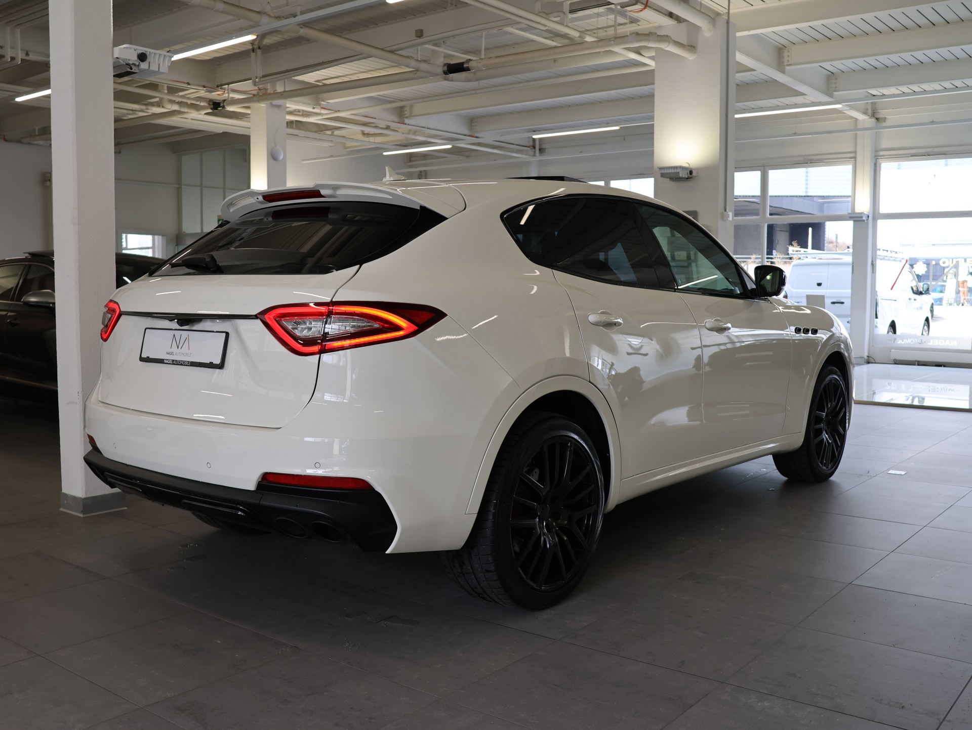MASERATI Levante S 3.0 V6 Automatica * Facelift *Harman/Kardon Soundsystem* *Panoramadach* *Surround View Camera* *Softclose*-image-5