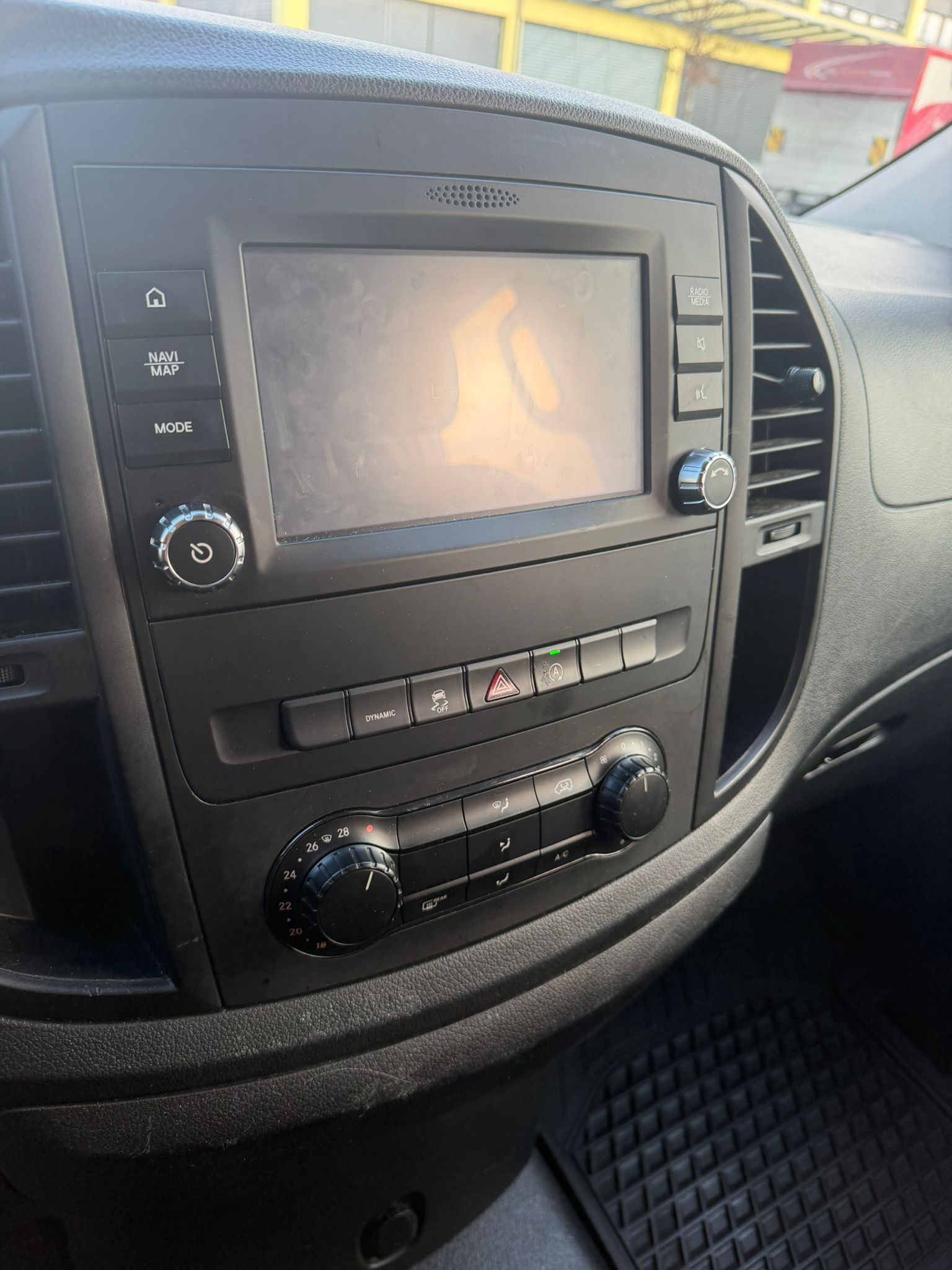MERCEDES-BENZ Vito 116 CDI Pro Tourer 4Matic 9G-Tronic-image-14