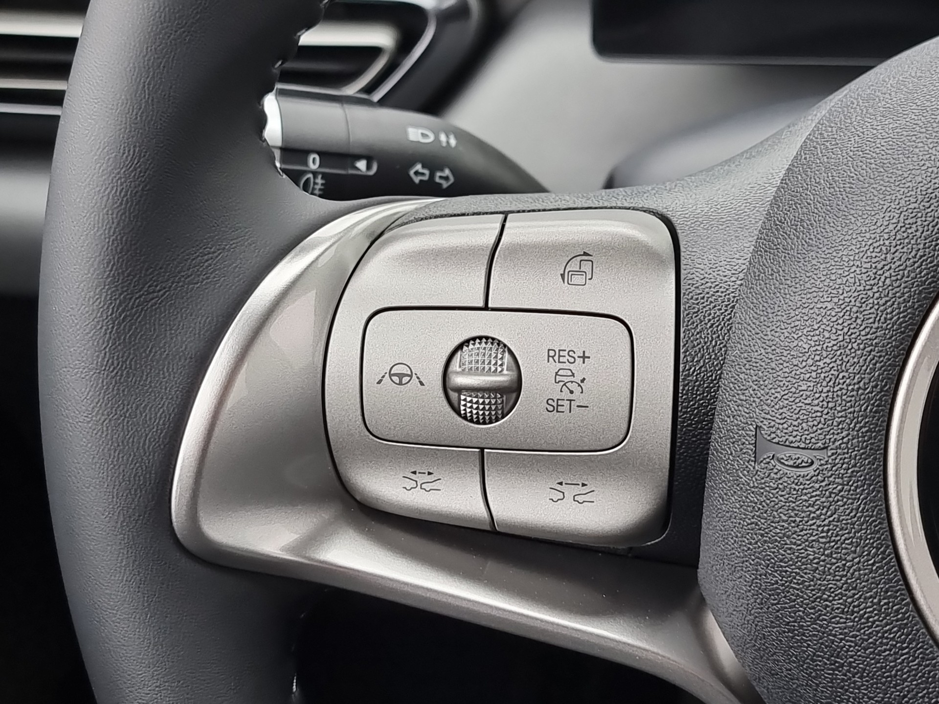 BYD Dolphin Surf Active-image-10