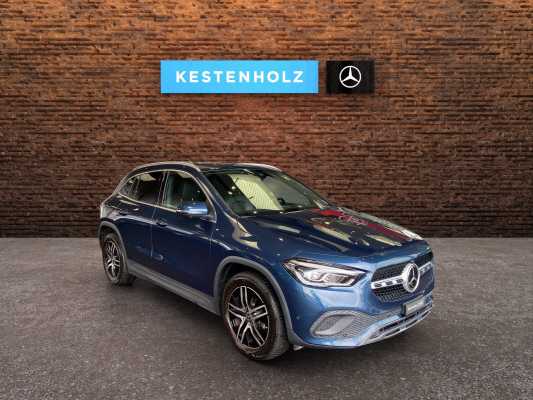MERCEDES-BENZ GLA 180 Progressive 7G-D-image-1