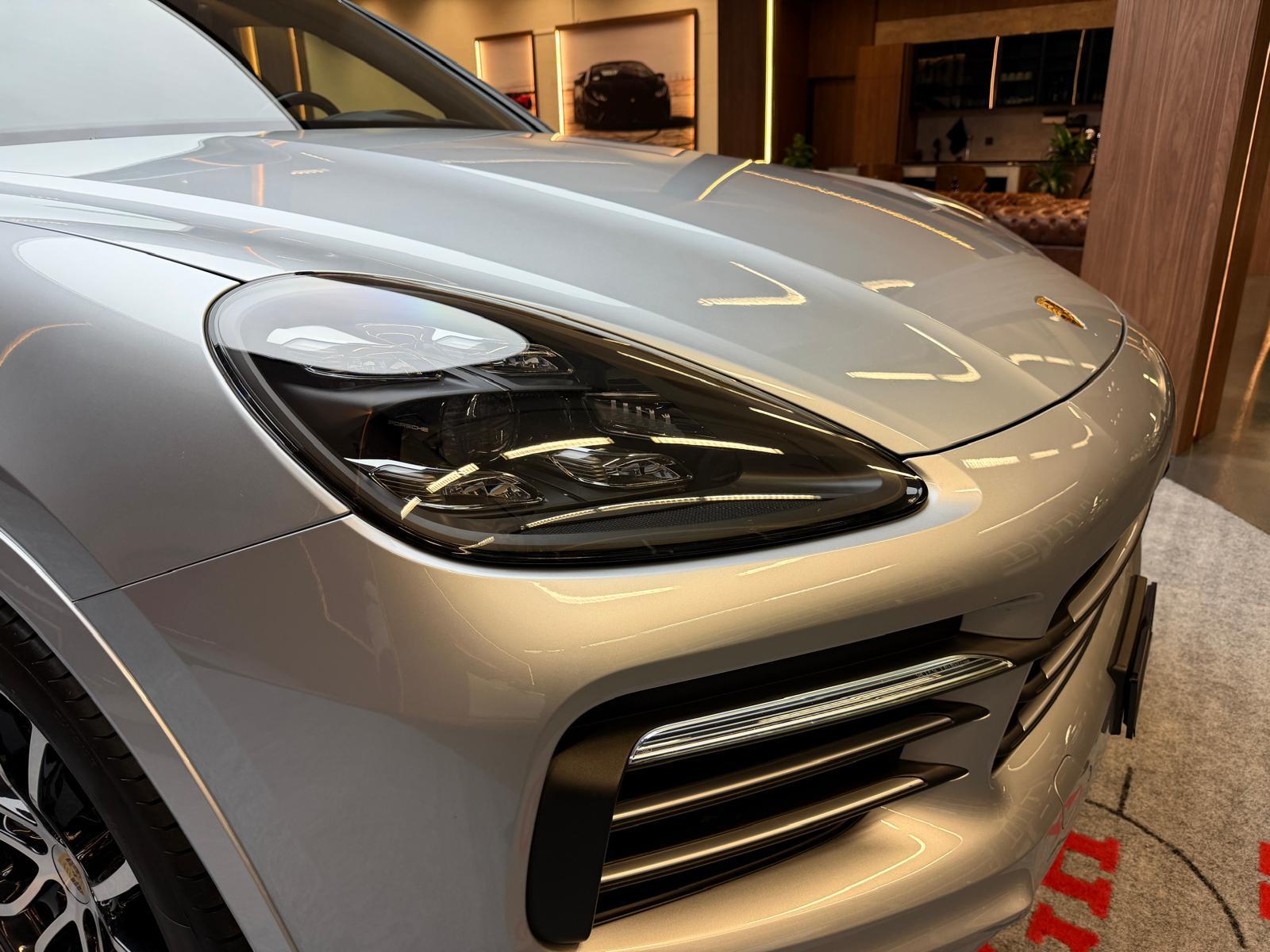 PORSCHE Cayenne 3.0 V6-image-9