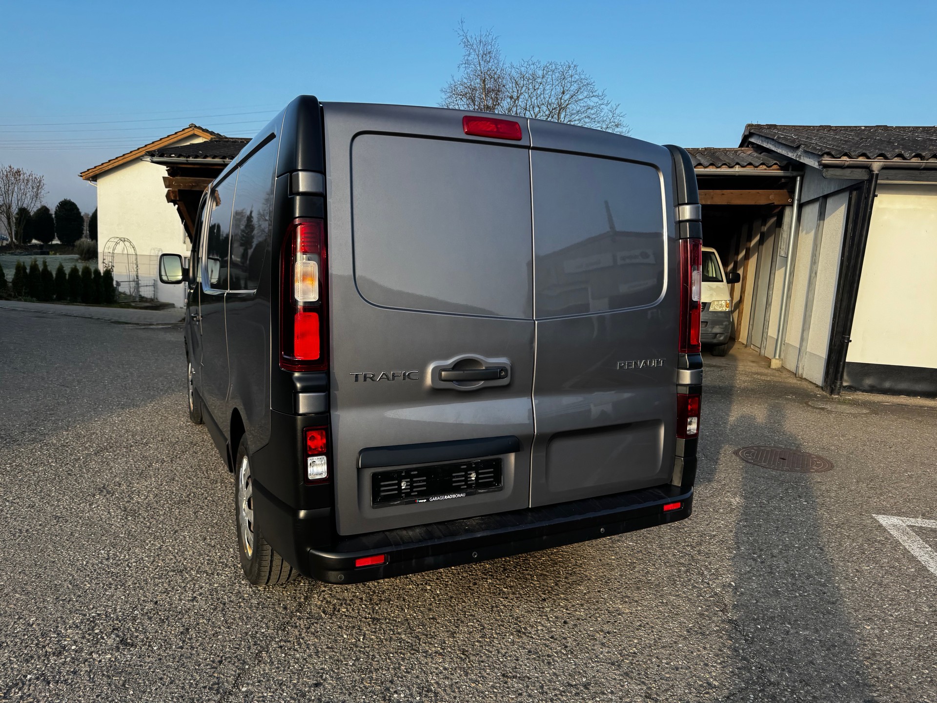 RENAULT Trafic 1.6 ENERGY TwinT. dCi120 2.9t Busin. L1H1-image-3
