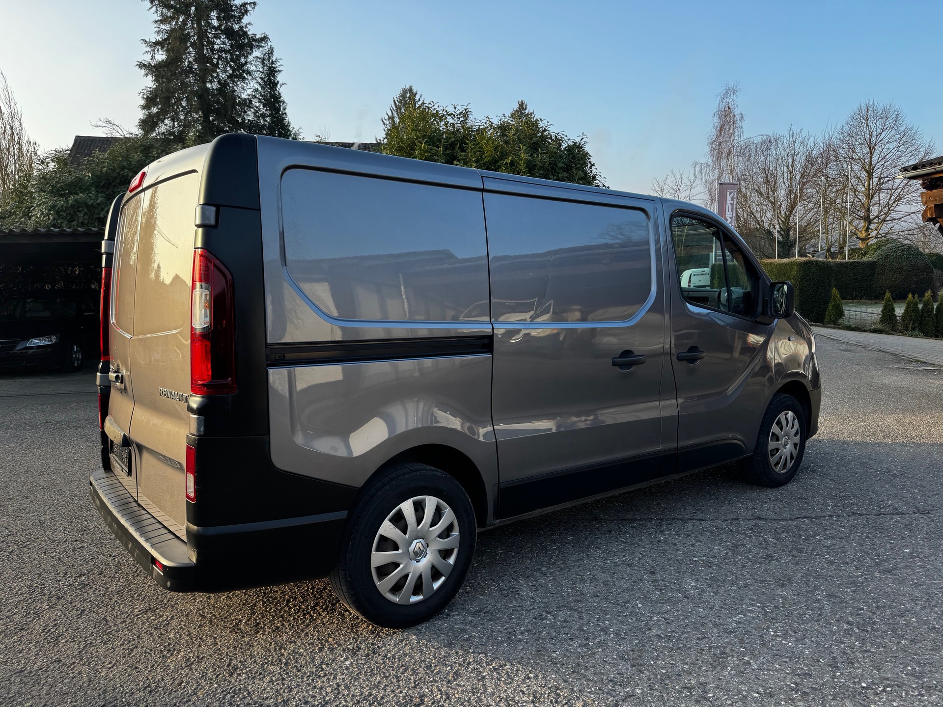 RENAULT Trafic 1.6 ENERGY TwinT. dCi120 2.9t Busin. L1H1-image-5