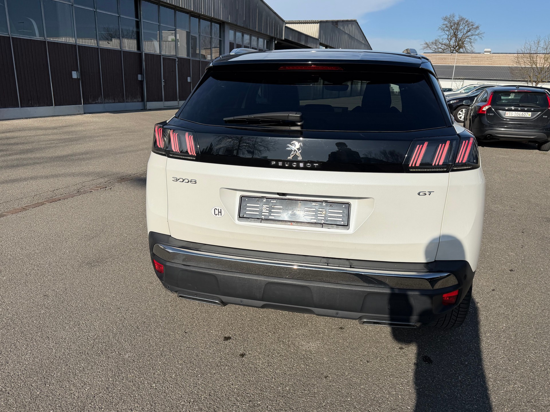 PEUGEOT 3008 1.5 BlueHDi GT Pack EAT8-image-5