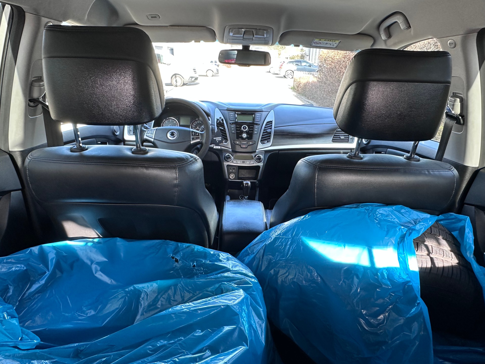 KGM-SsangYong Korando 2.0 e-XDI Quartz 4WD Automatic-image-12