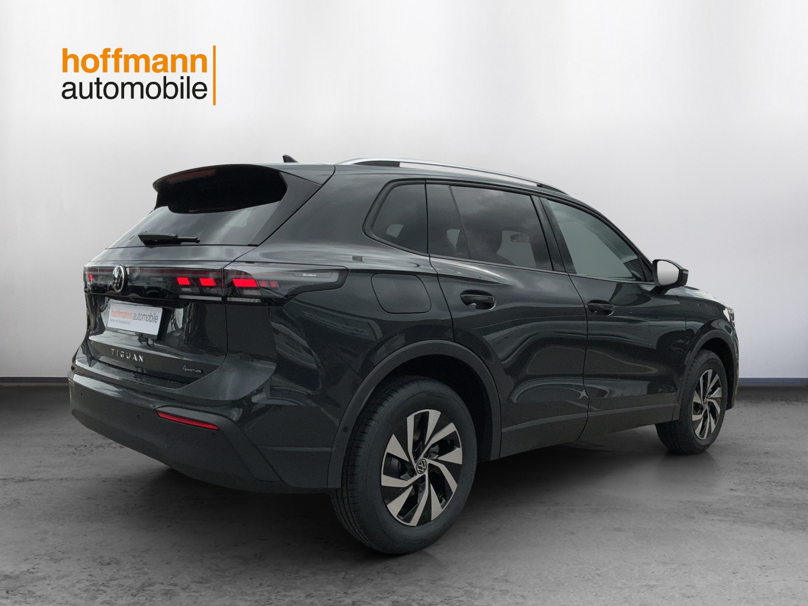 VW Tiguan 2.0 TSI DSG United 4Motion-image-3