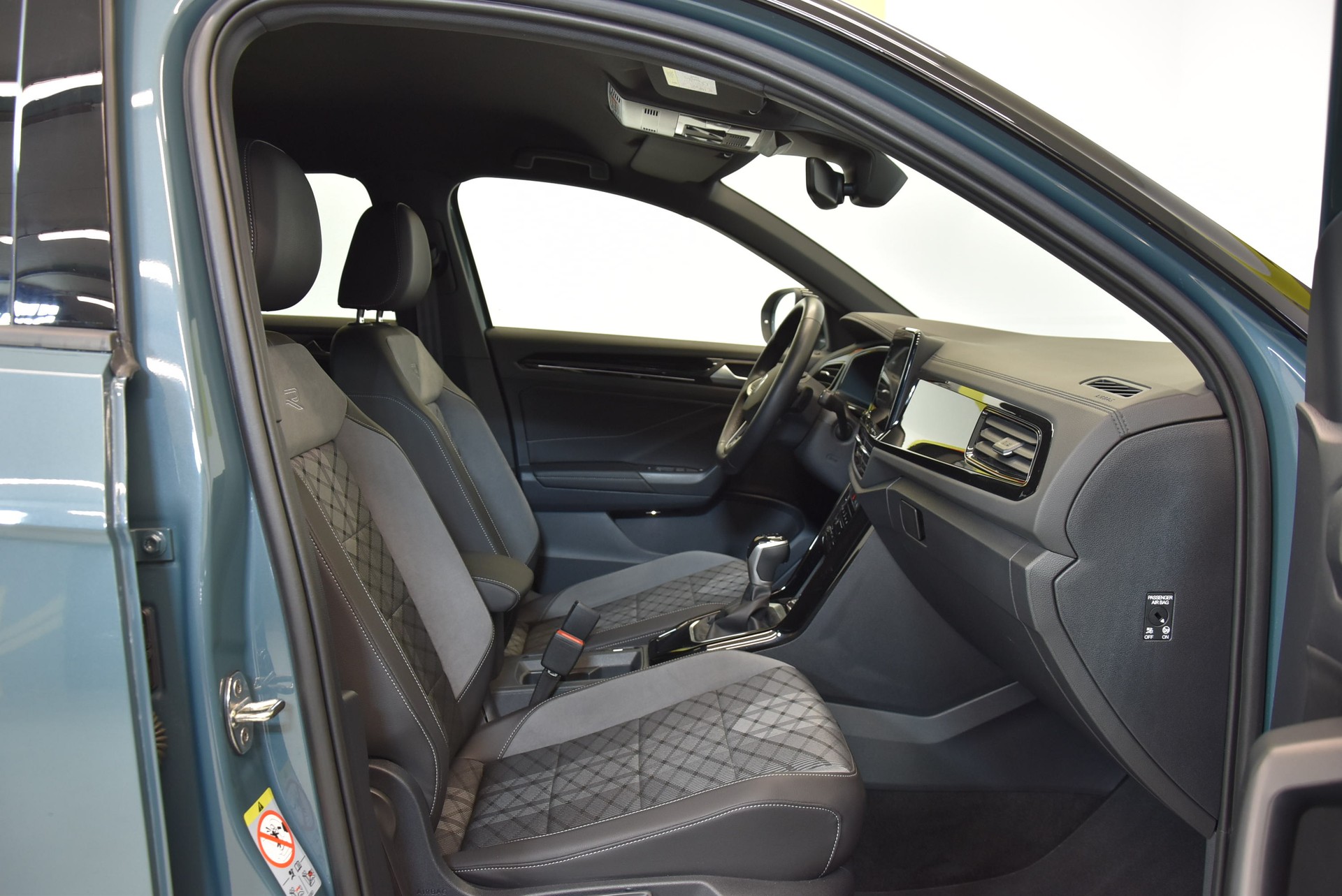 VW T-Roc 1.5 TSI EVO R-Line DSG-image-3