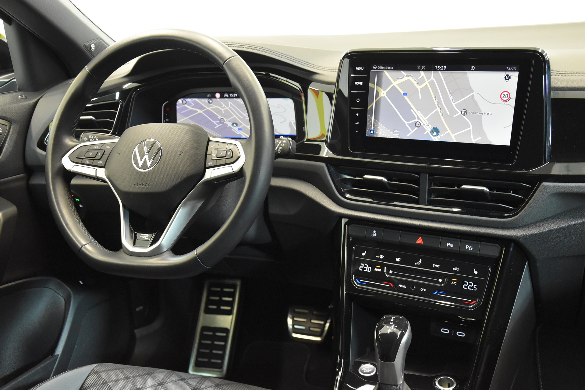 VW T-Roc 1.5 TSI EVO R-Line DSG-image-4