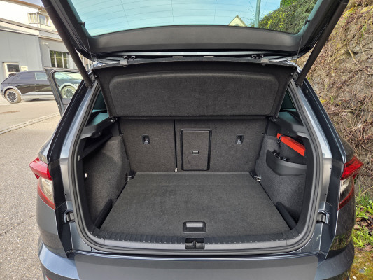 SKODA Karoq 1.5TSI ACT Ambition-image-9