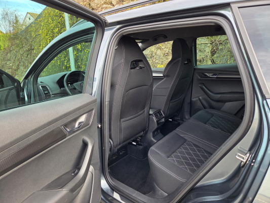 SKODA Karoq 1.5TSI ACT Ambition-image-8