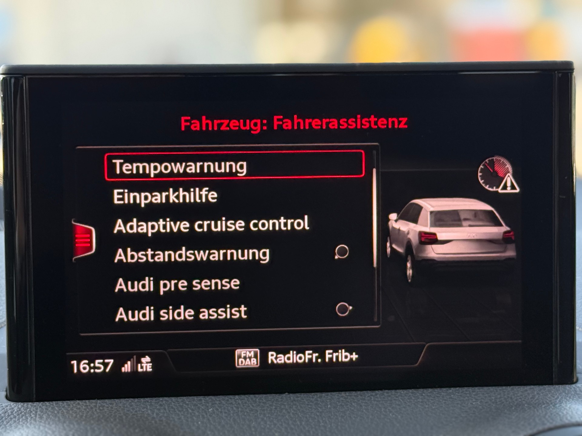 AUDI Q2 35 TFSI AttractionI S-tronic-image-19