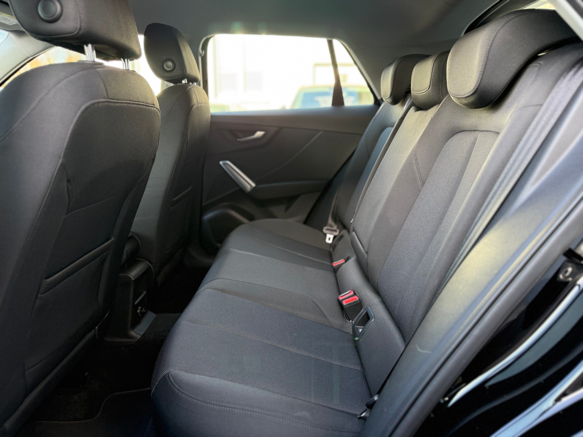 AUDI Q2 35 TFSI AttractionI S-tronic-image-8