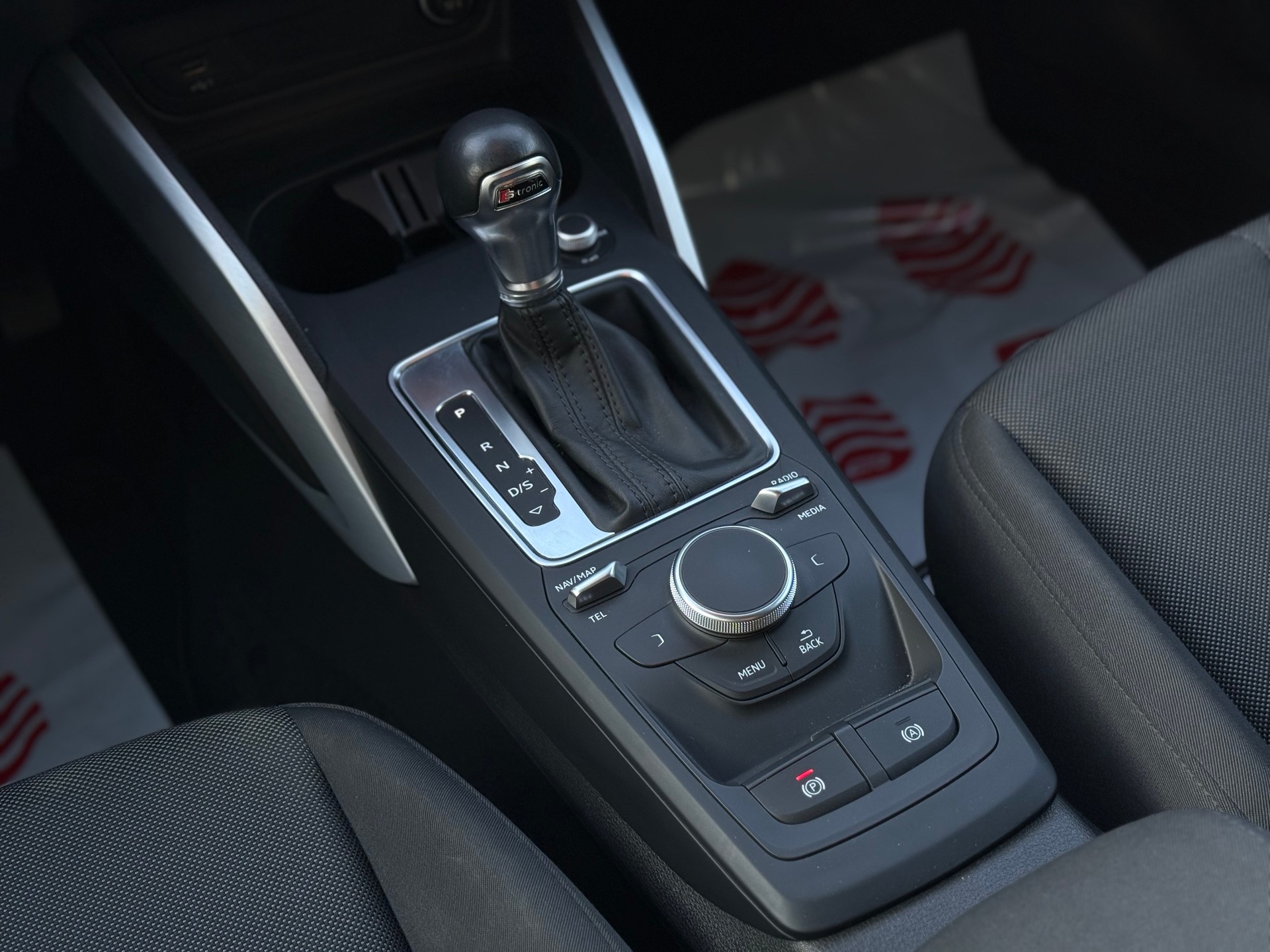 AUDI Q2 35 TFSI AttractionI S-tronic-image-14