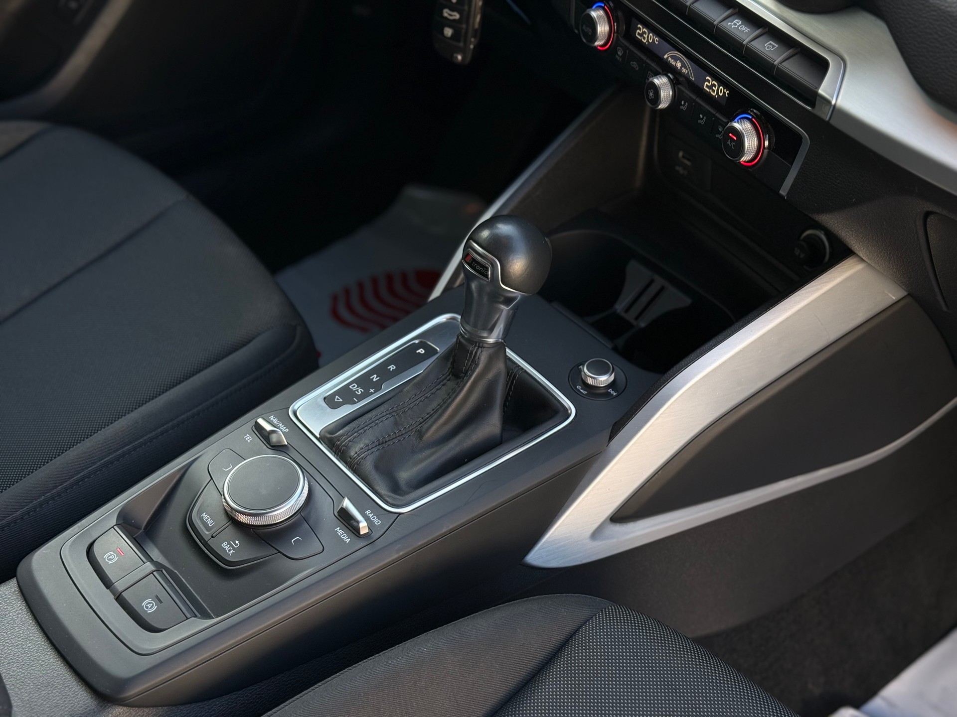 AUDI Q2 35 TFSI AttractionI S-tronic-image-15