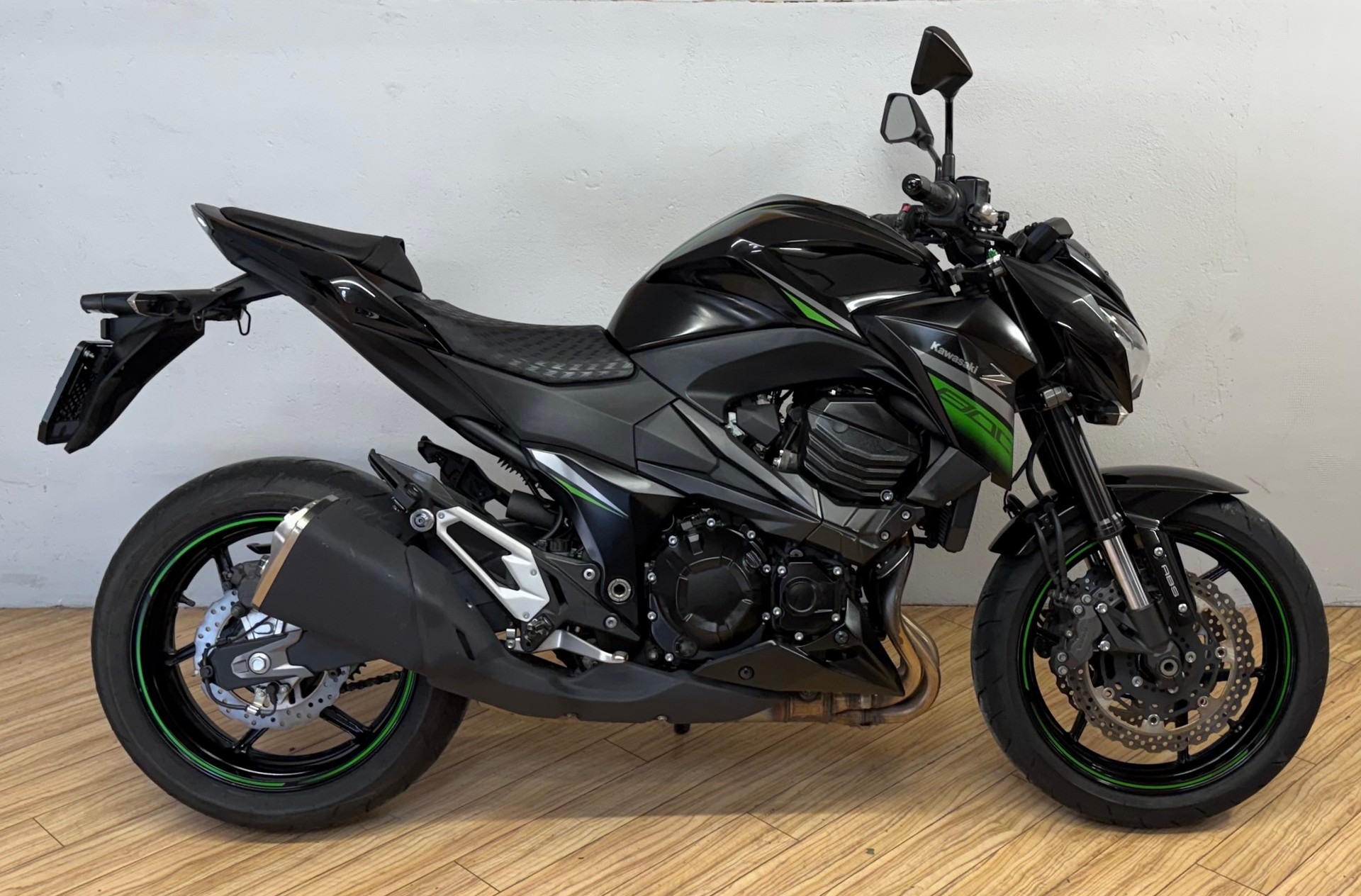 KAWASAKI Z 800 ABS (35kW)-showroom-element-1