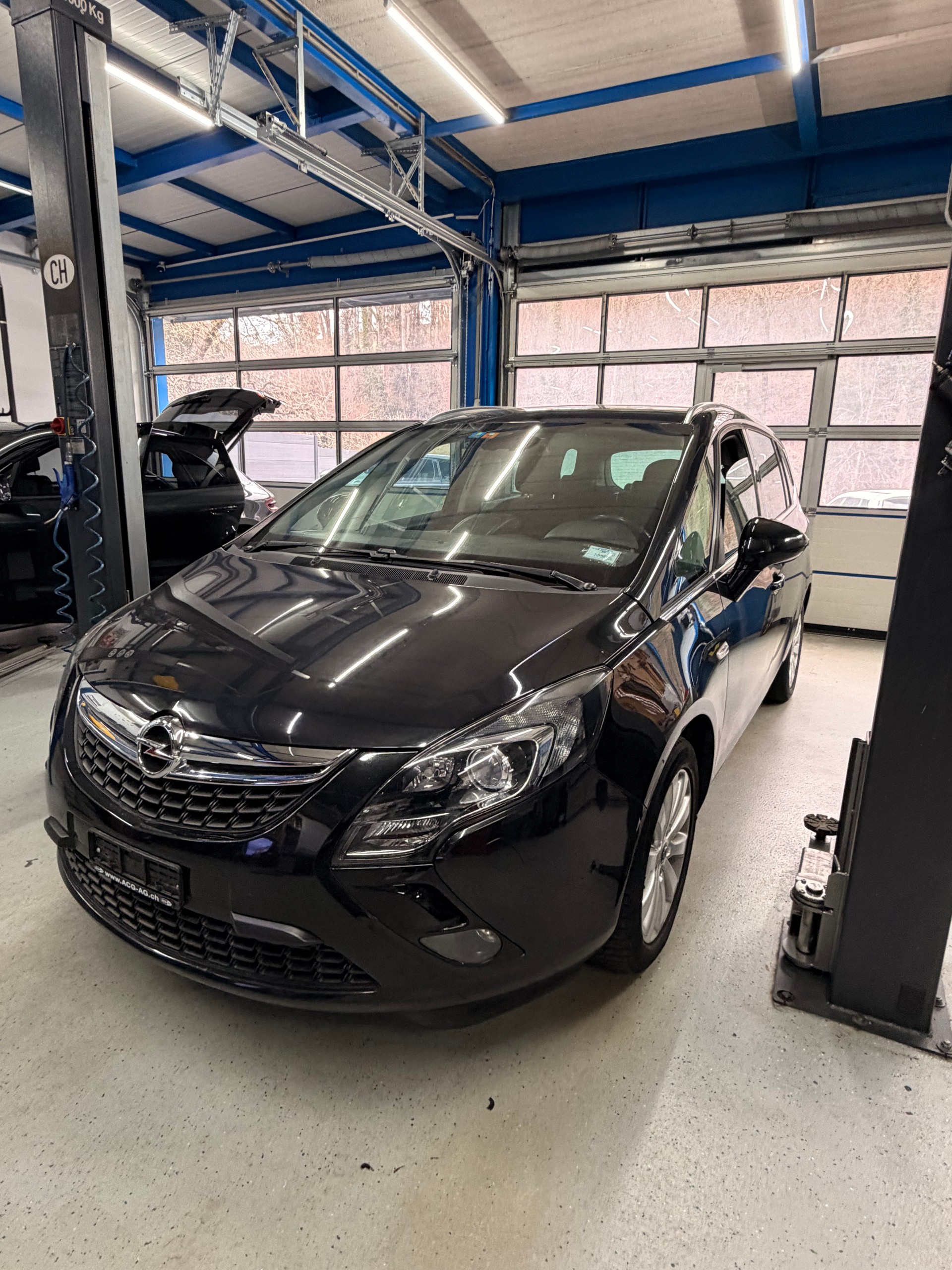OPEL Zafira Tourer 2.0 CDTi Drive Automatic-image-0