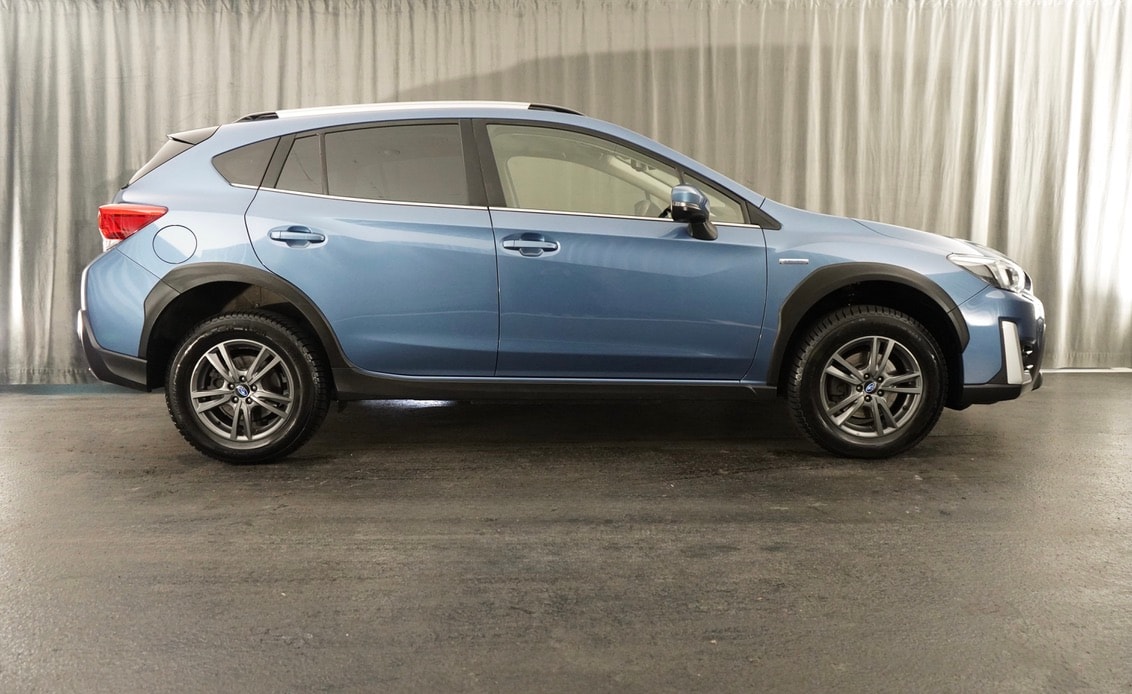 SUBARU XV 2.0 e-Boxer Swiss Plus AWD Lineartronic-image-4