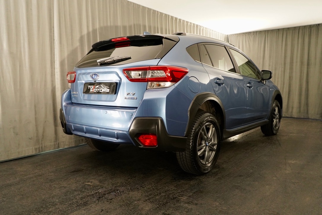 SUBARU XV 2.0 e-Boxer Swiss Plus AWD Lineartronic-image-2