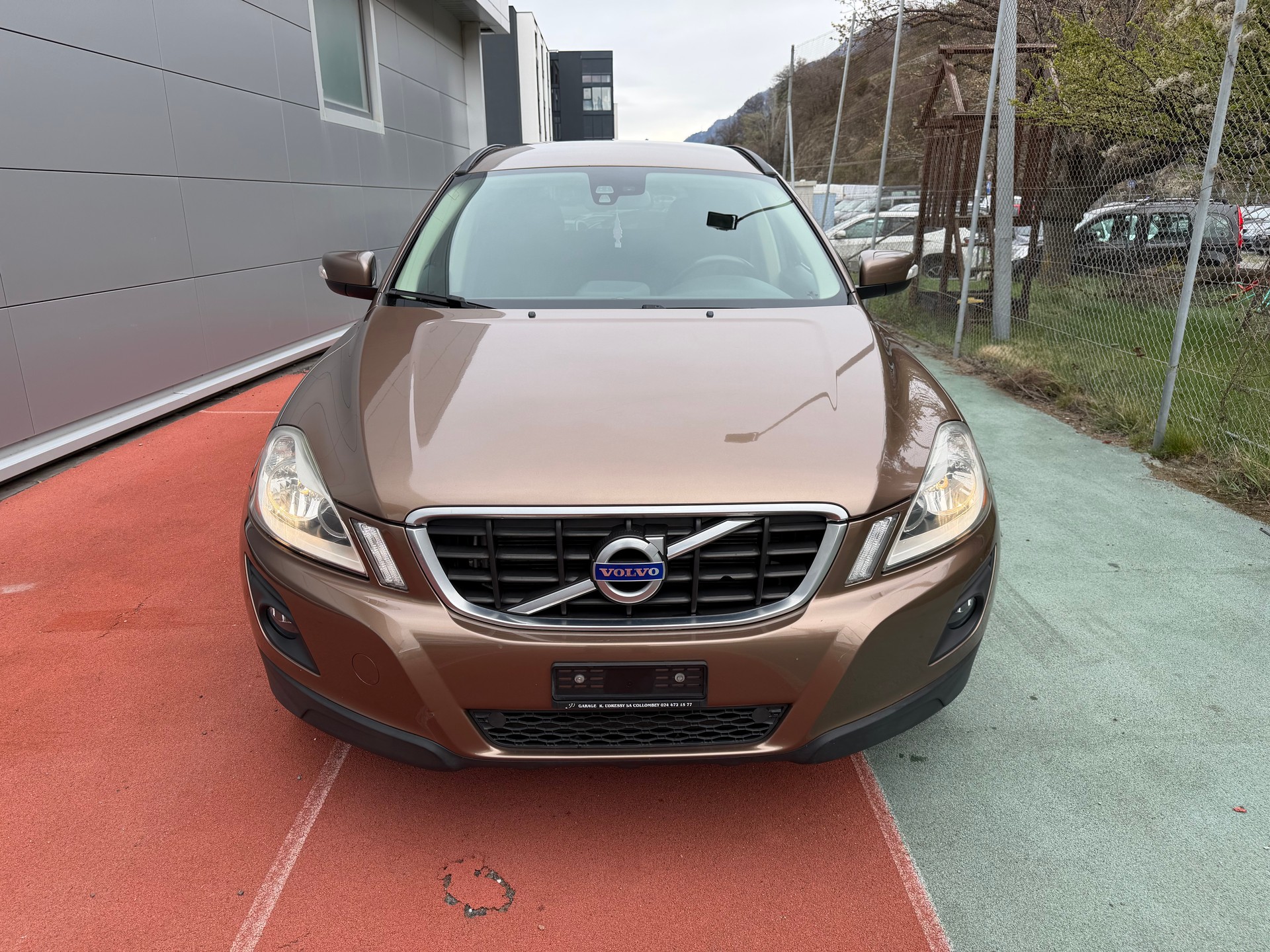 VOLVO XC60 2.4D AWD Geartronic-image-2