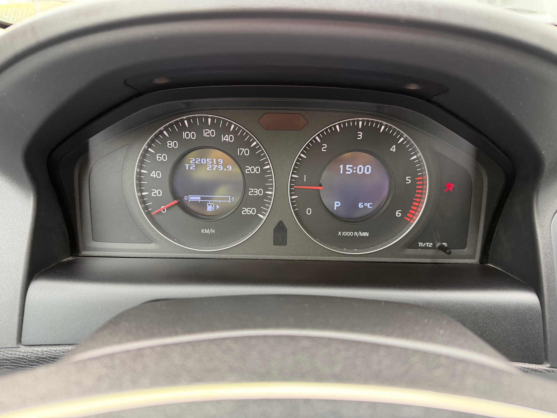 VOLVO XC60 2.4D AWD Geartronic-image-6