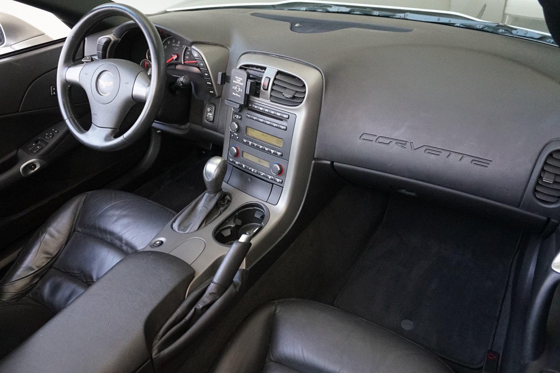 CHEVROLET Corvette C6 6.0i V8 Targa mit 6-Gang-Automat "sehr gepflegtes Coupé"-image-16